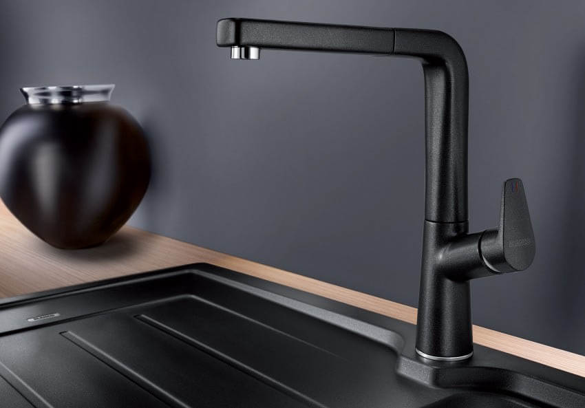 Смеситель из гранита