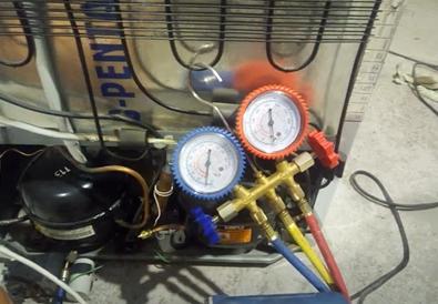 Почему не отключается холодильник